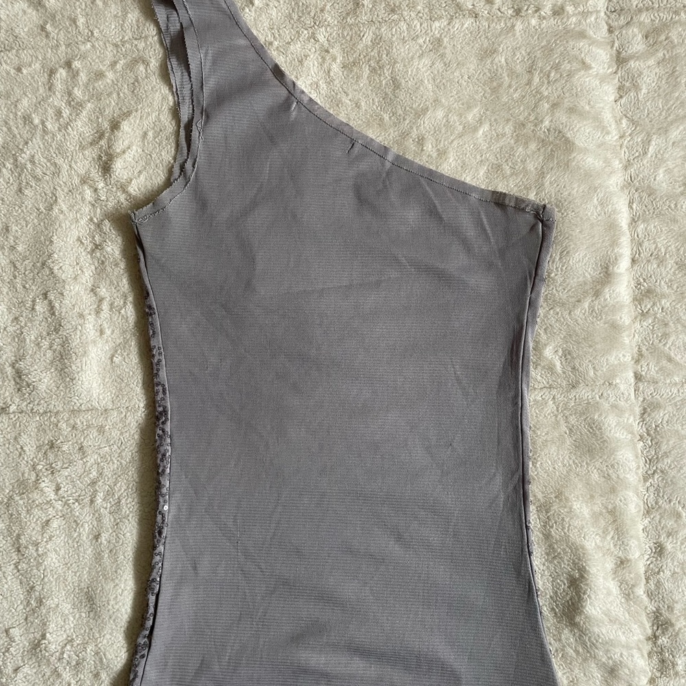 Y2K ✨Urban Behavior Asymmetrical Sequin Top - Picture 8 of 8